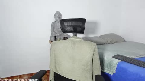 kite__ online show from 25, 12, 2024