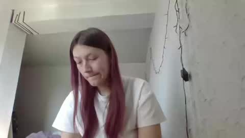 kiti_kitiss online show from 10, 3, 2026