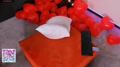 Snapshot of kitness_sky chatting on 14, 2, 2025 Kitness online show from 14, 2, 2025