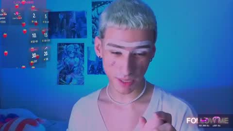 Snapshot of kitsuneplay_ chatting on 31, 7, 2026 Salvatore online show from 31, 7, 2026