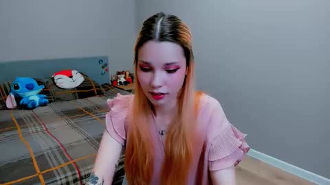 Snapshot of kitten_alisa chatting on 7, 10, 2025 Alissa online show from 7, 10, 2025