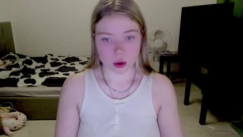 Snapshot of kitten_jenny01 chatting on 23, 12, 2024 Jennyblonde and Emmabrunette online show from 23, 12, 2024