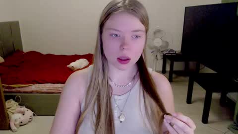 Snapshot of kitten_jenny01 chatting on 29, 1, 2025 Jennyblonde and Emmabrunette online show from 29, 1, 2025