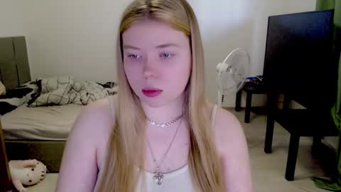 Jennyblonde and Emmabrunette online show from 2, 3, 2026