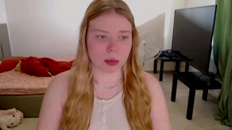 Jennyblonde and Emmabrunette online show from 13, 5, 2026