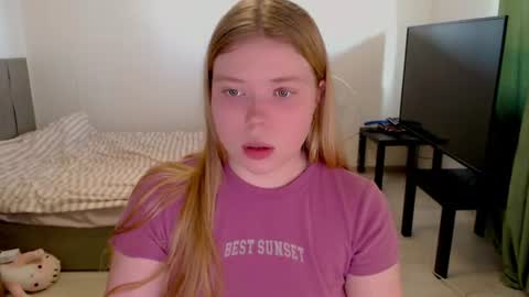 Snapshot of kitten_jenny01 chatting on 12, 7, 2026 Jennyblonde and Emmabrunette online show from 12, 7, 2026