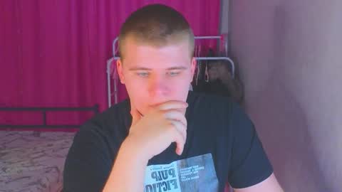 Snapshot of kittenmur chatting on 12, 2, 2026 Vlad online show from 12, 2, 2026