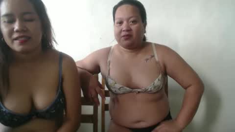 Snapshot of kittensquirtpussy chatting on 9, 2, 2025 kittensquirtpussy online show from 9, 2, 2025