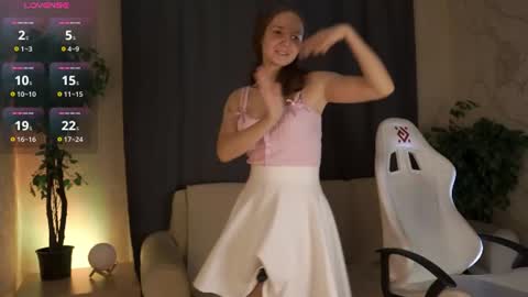 Snapshot of kittiesland chatting on 30, 6, 2026 Agatha online show from 30, 6, 2026