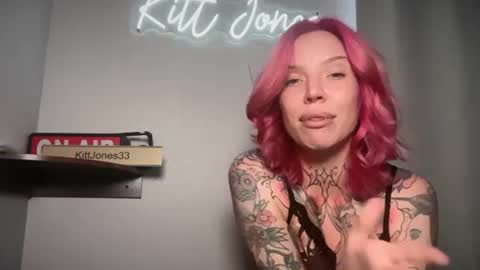 Snapshot of kittjones33 chatting on 20, 6, 2026 kittjones33 online show from 20, 6, 2026