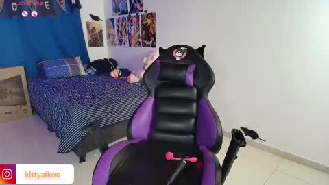 kitty_aikoo online show from 9, 11, 2025