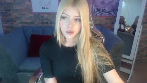 kitty_fox_b online show from 6, 2, 2025