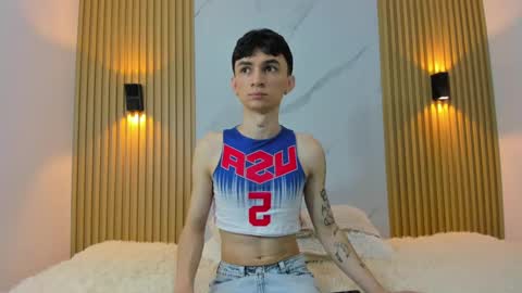 Snapshot of kitty_gill chatting on 19, 12, 2024 kitty_gill online show from 19, 12, 2024