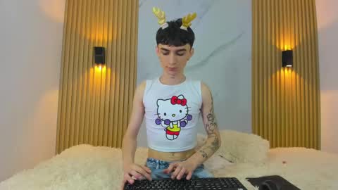 Snapshot of kitty_gill chatting on 21, 12, 2024 kitty_gill online show from 21, 12, 2024