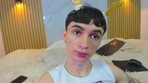 Snapshot of kitty_gill chatting on 21, 12, 2024 kitty_gill online show from 21, 12, 2024