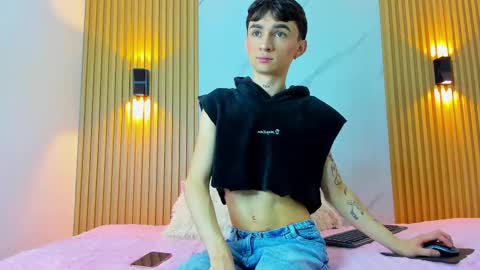 Snapshot of kitty_gill chatting on 28, 12, 2024 kitty_gill online show from 28, 12, 2024
