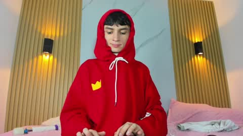 Snapshot of kitty_gill chatting on 7, 1, 2025 kitty_gill online show from 7, 1, 2025