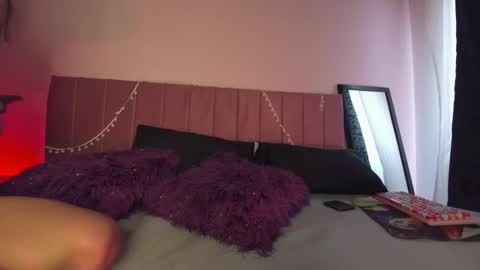 kitty_kryss online show from 4, 3, 2026