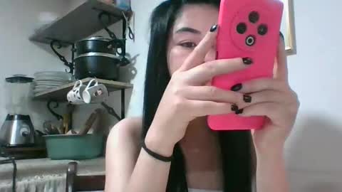 Snapshot of kitty_small69 chatting on 22, 12, 2025 kitty_small69 online show from 22, 12, 2025