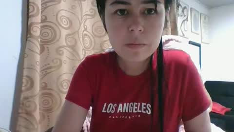 Snapshot of kitty_small69 chatting on 1, 3, 2026 kitty_small69 online show from 1, 3, 2026