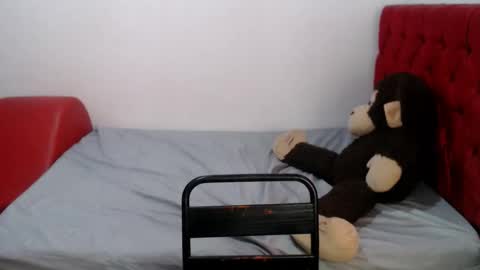 kitty_squirt28 online show from 27, 2, 2026