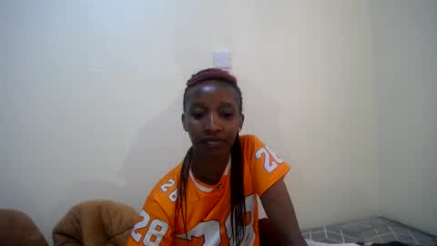 Snapshot of kittyfay_ chatting on 17, 6, 2026 Fay online show from 17, 6, 2026