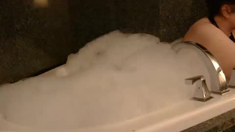 Snapshot of kittykat2fat chatting on 15, 10, 2025 kittykat2fat online show from 15, 10, 2025