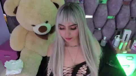 Snapshot of kittylovely__ chatting on 8, 3, 2025 kittylovely online show from 8, 3, 2025