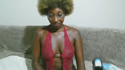Snapshot of kittynkinky chatting on 11, 1, 2025 Kitty Kinky online show from 11, 1, 2025