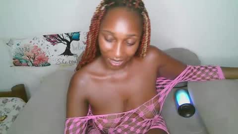 Snapshot of kittynkinky chatting on 4, 3, 2025 Kitty Kinky online show from 4, 3, 2025