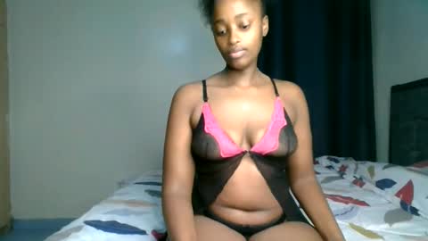 Snapshot of kittypettite chatting on 11, 6, 2026 Kittypettite online show from 11, 6, 2026