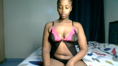 Snapshot of kittypettite chatting on 23, 6, 2026 Kittypettite online show from 23, 6, 2026