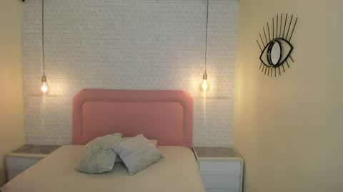  K I T T  Y  online show from 10, 4, 2026