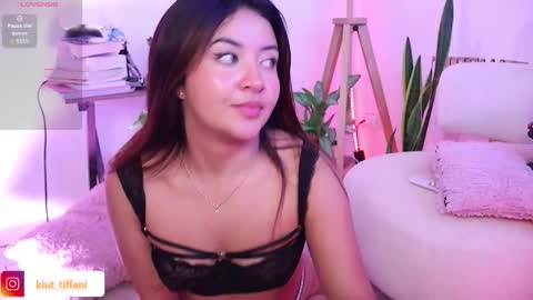  Tiffanii  online show from 9, 2, 2026