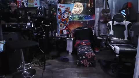 Snapshot of kiveuxmakeu chatting on 18, 9, 2025 kiveuxmakeu online show from 18, 9, 2025