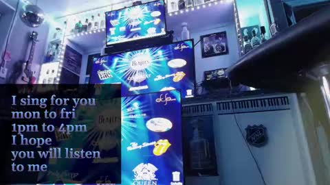 Snapshot of kiveuxmakeu chatting on 1, 11, 2025 kiveuxmakeu online show from 1, 11, 2025