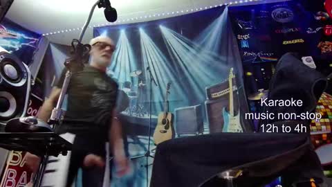 Snapshot of kiveuxmakeu chatting on 28, 11, 2025 kiveuxmakeu online show from 28, 11, 2025