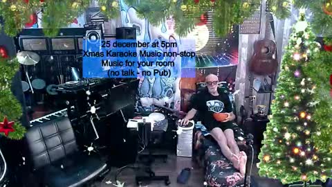 Snapshot of kiveuxmakeu chatting on 22, 12, 2025 kiveuxmakeu online show from 22, 12, 2025