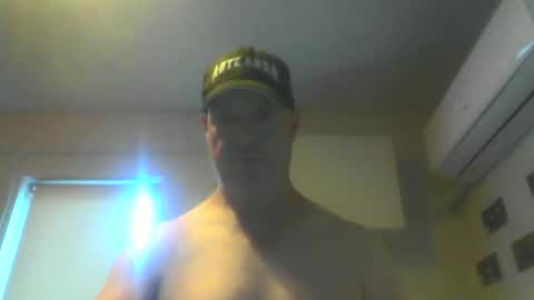 kiwiguy19773 online show from 28, 12, 2024