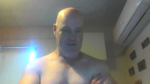 kiwiguy19773 online show from 14, 2, 2025