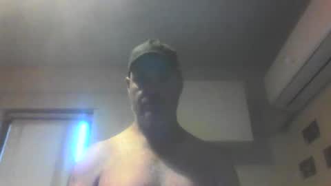 kiwiguy19773 online show from 18, 12, 2025