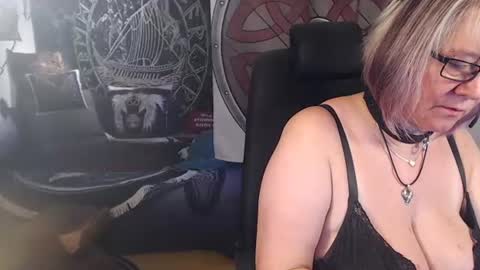 Snapshot of kleiner_teufel chatting on 16, 7, 2026 Michelle online show from 16, 7, 2026