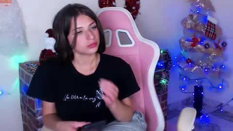 Snapshot of kloe_28 chatting on 14, 12, 2024 Kloe online show from 14, 12, 2024