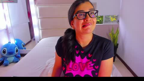 SOPHIA RIVERA online show from 7, 12, 2024