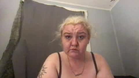 Snapshot of kmarie1196 chatting on 8, 8, 2026 kmarie1196 online show from 8, 8, 2026