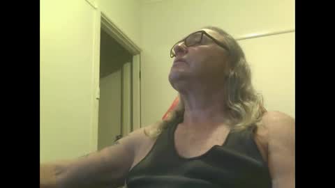 knobout online show from 4, 10, 2025