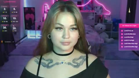 Mia online show from 8, 11, 2025