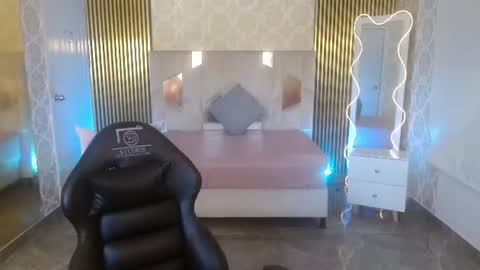 Snapshot of kolyn_tay chatting on 1, 8, 2026 kolyn_tay online show from 1, 8, 2026