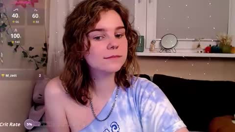 Snapshot of komorebbi chatting on 25, 10, 2025 Marta online show from 25, 10, 2025