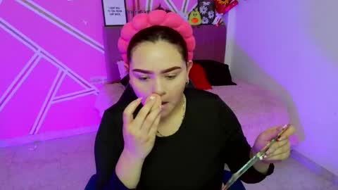 Snapshot of koning_moretti chatting on 5, 6, 2026 camila online show from 5, 6, 2026